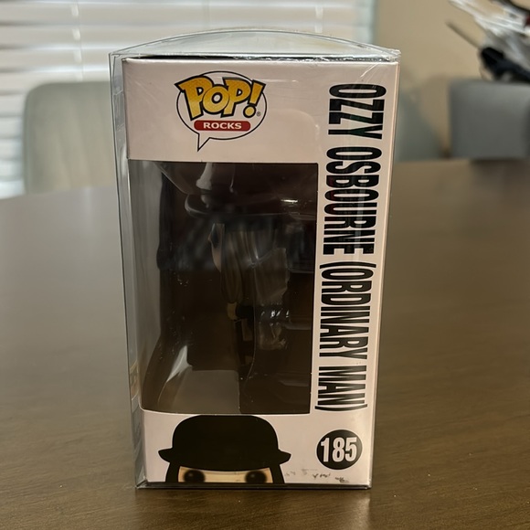 NWT Funko Pop Ozzy Osbourne Ordinary Man Figure 185 Hot Topic Exclusive Collect - Picture 3 of 5